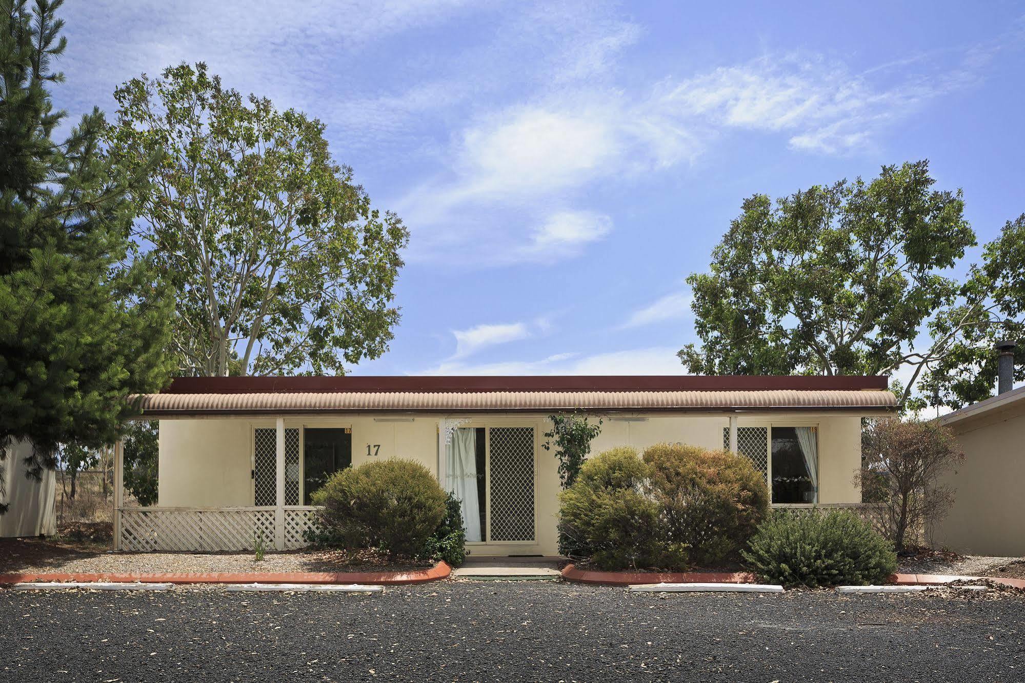 Big4 Mudgee Holiday Park Exterior photo
