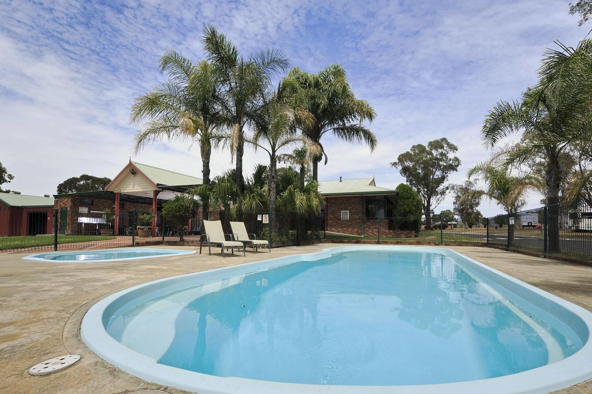 Big4 Mudgee Holiday Park Exterior photo