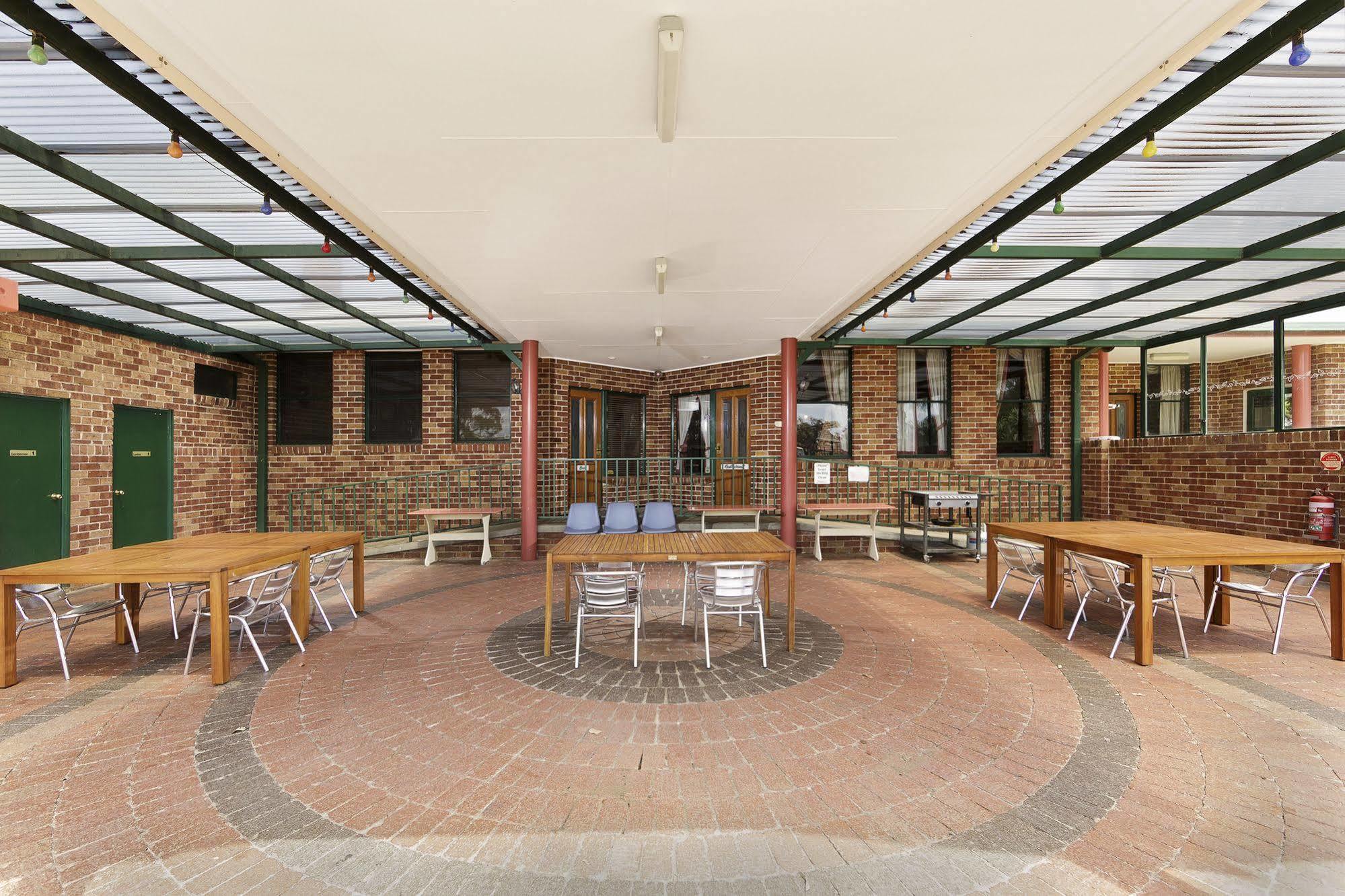 Big4 Mudgee Holiday Park Exterior photo